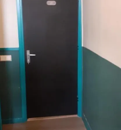 Joni, Not For Parties, Not A Hotel, With No Kitchen 3*