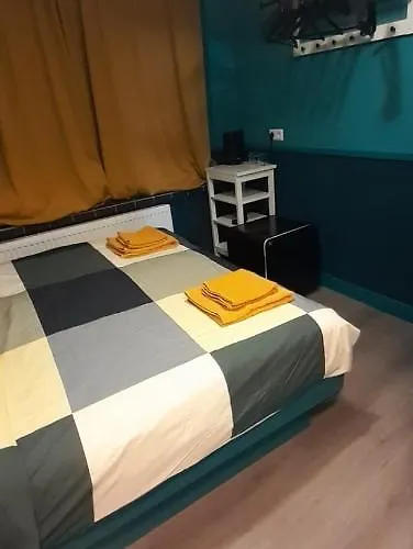 Joni, Not For Parties, Not A Hotel, With No Kitchen 3*